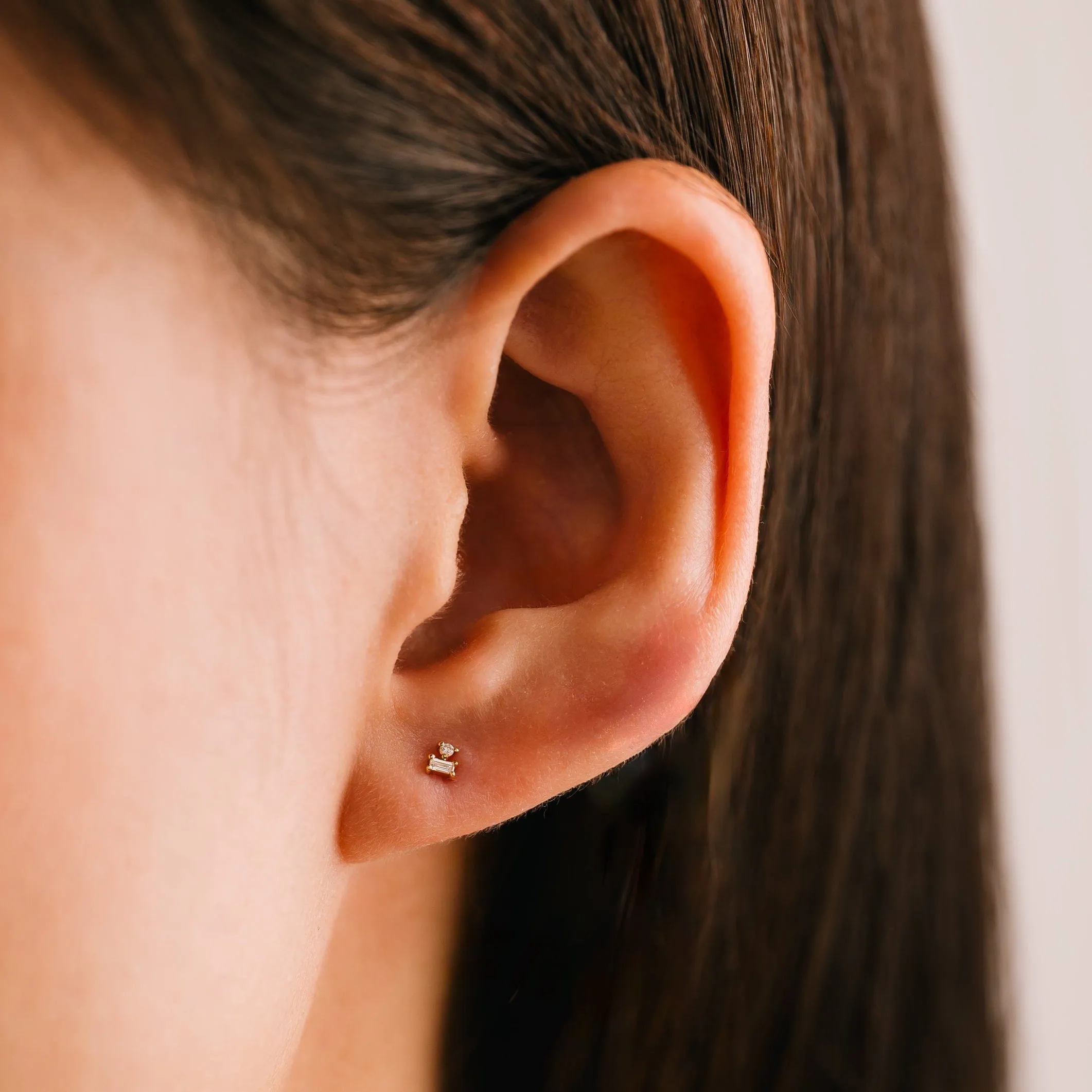14K Solid Gold Baguette   Round Diamond Stud Earrings