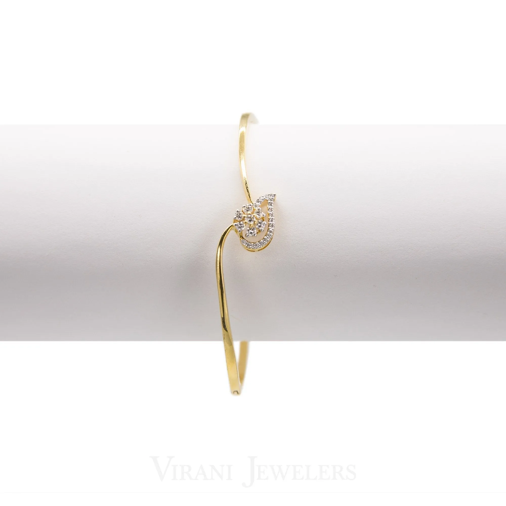 18K Yellow Gold Diamond Bangle Cuff W/ 0.28 Diamonds & Leaf Accent Design