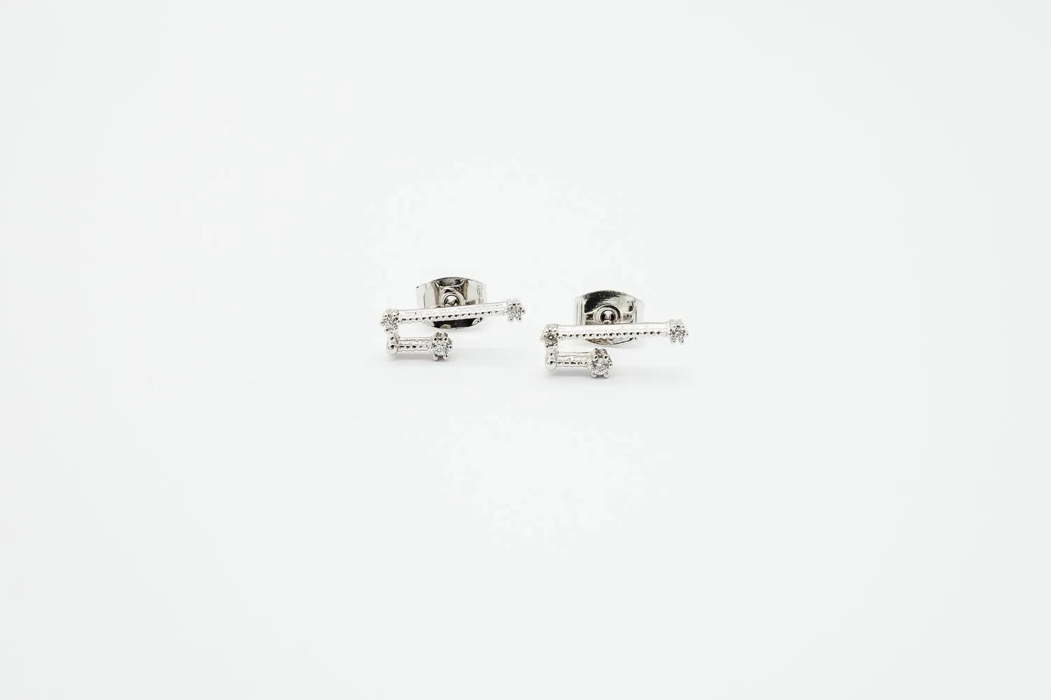 Aries Earrings Mar 21. - Apr 19.