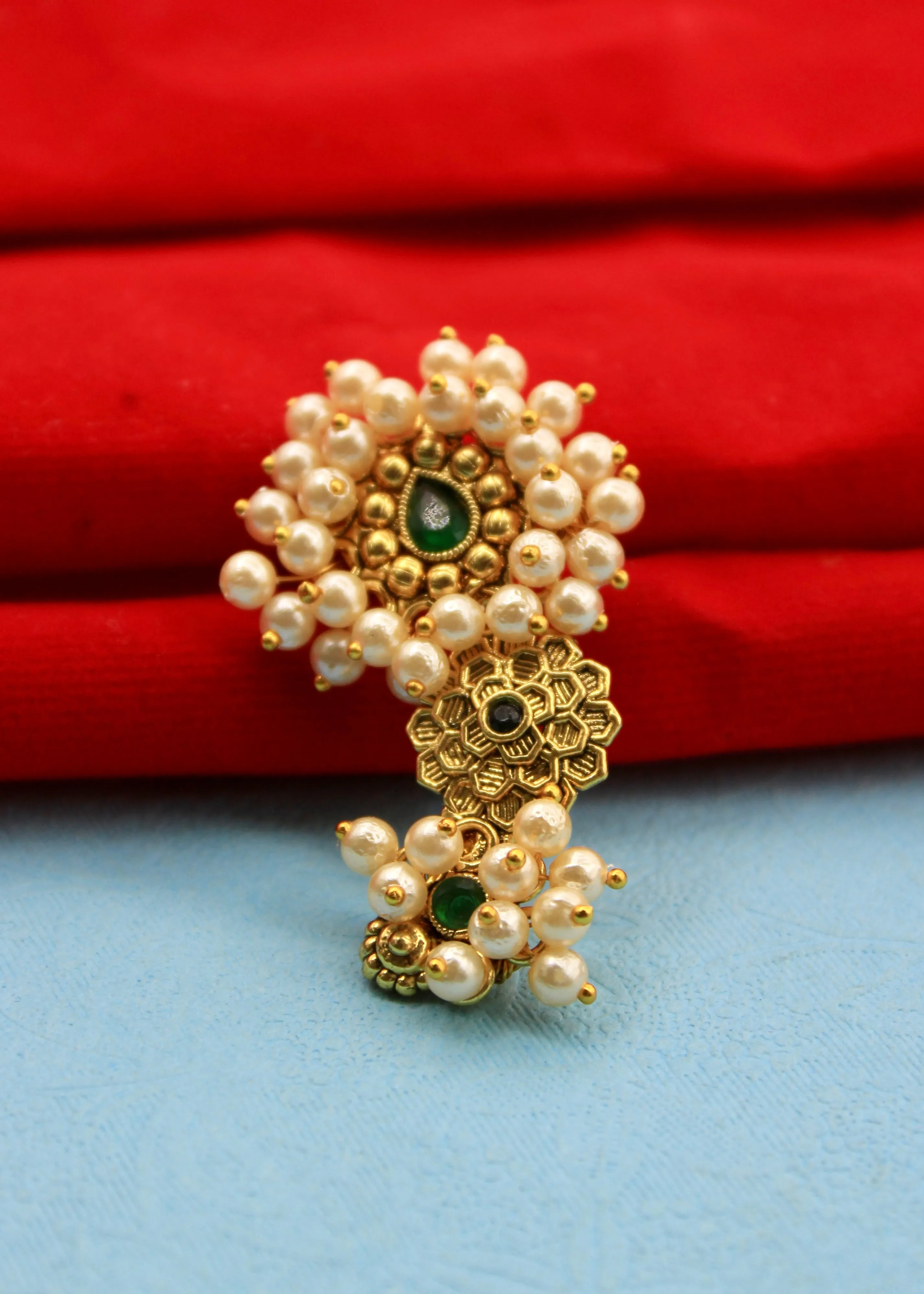 ARTISTIC MOTI SAREEPIN