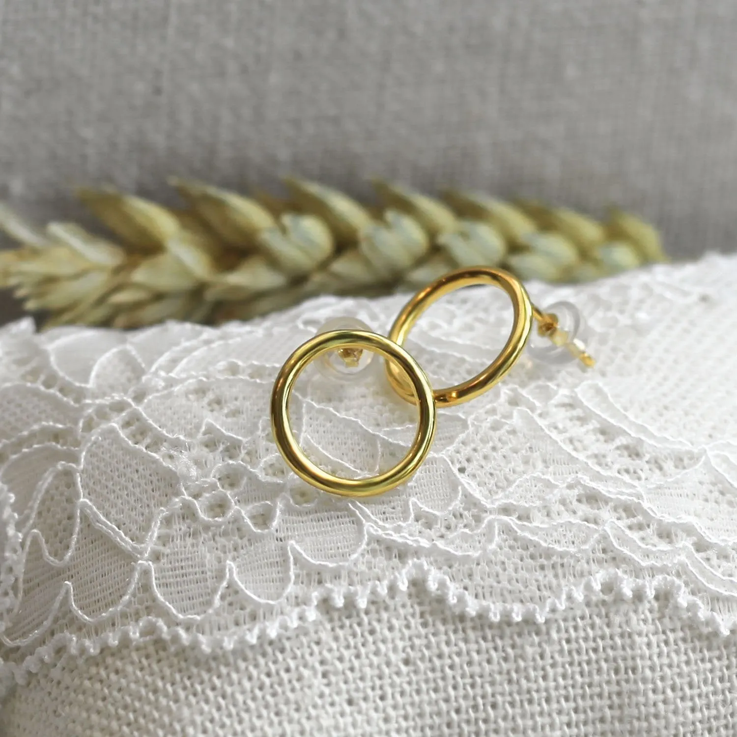 Cercle Studs Earrings
