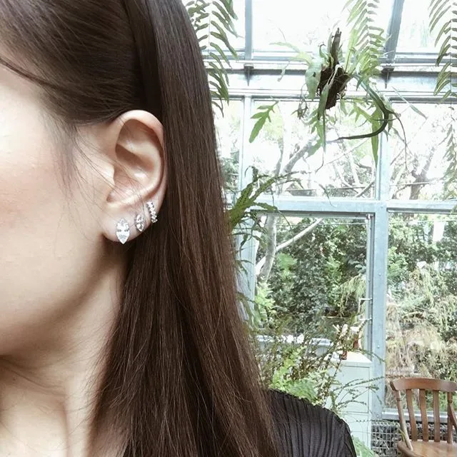 Diamond hoop Earrings - Gold