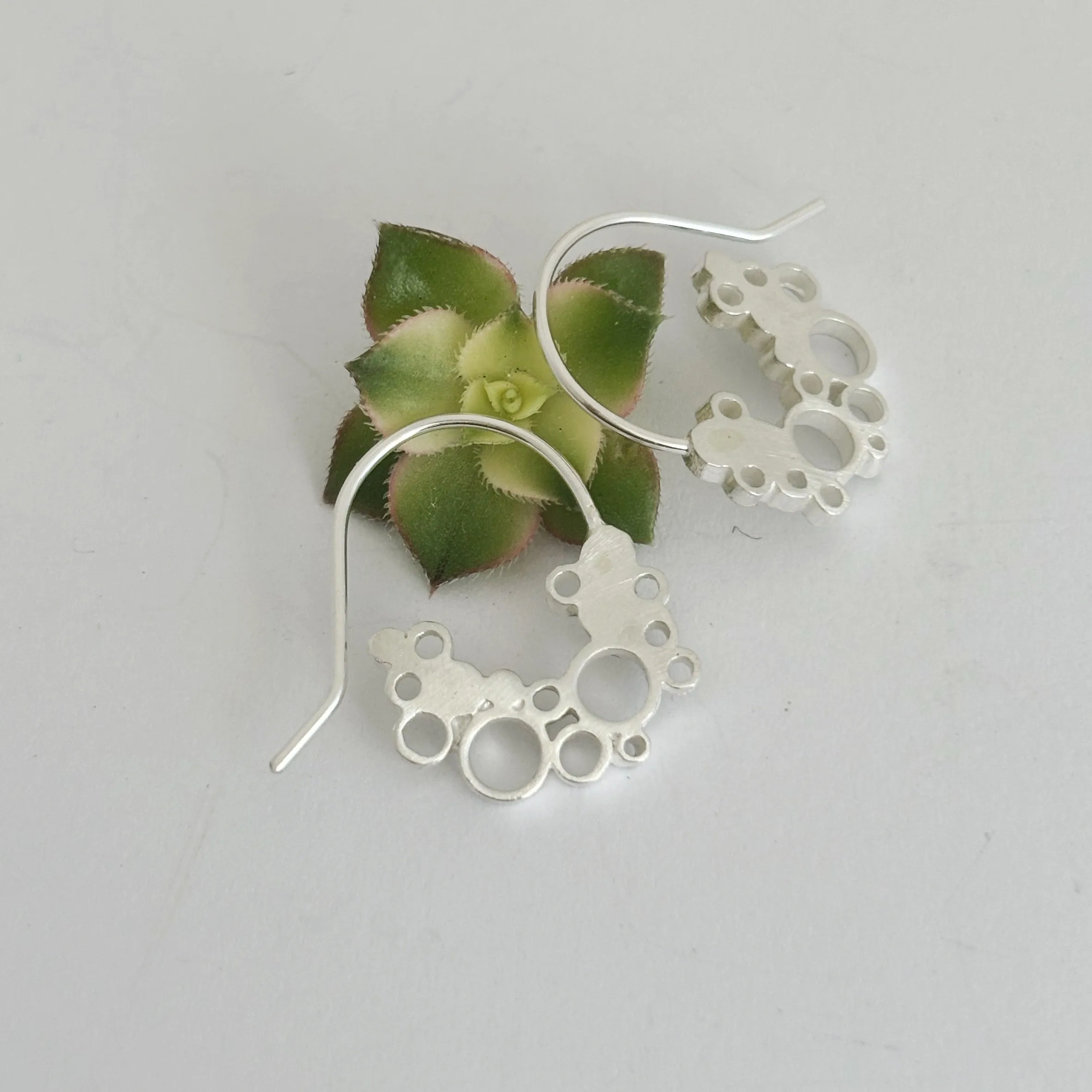 Dot Holly Silver hoops