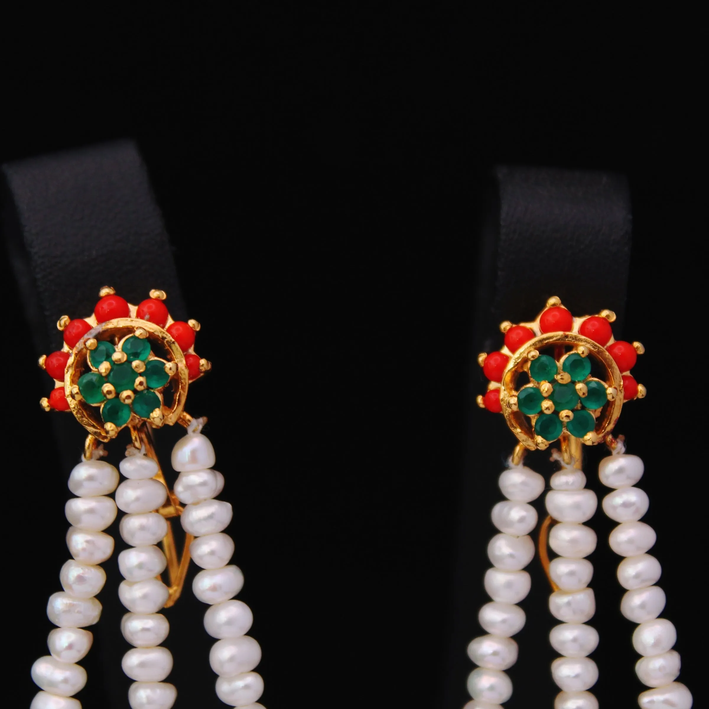 Earring With Nauratan