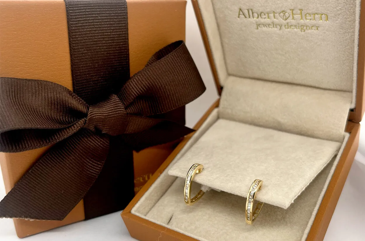 Earrings 18kt Gold Heart Shape & Baguette Diamonds Huggies