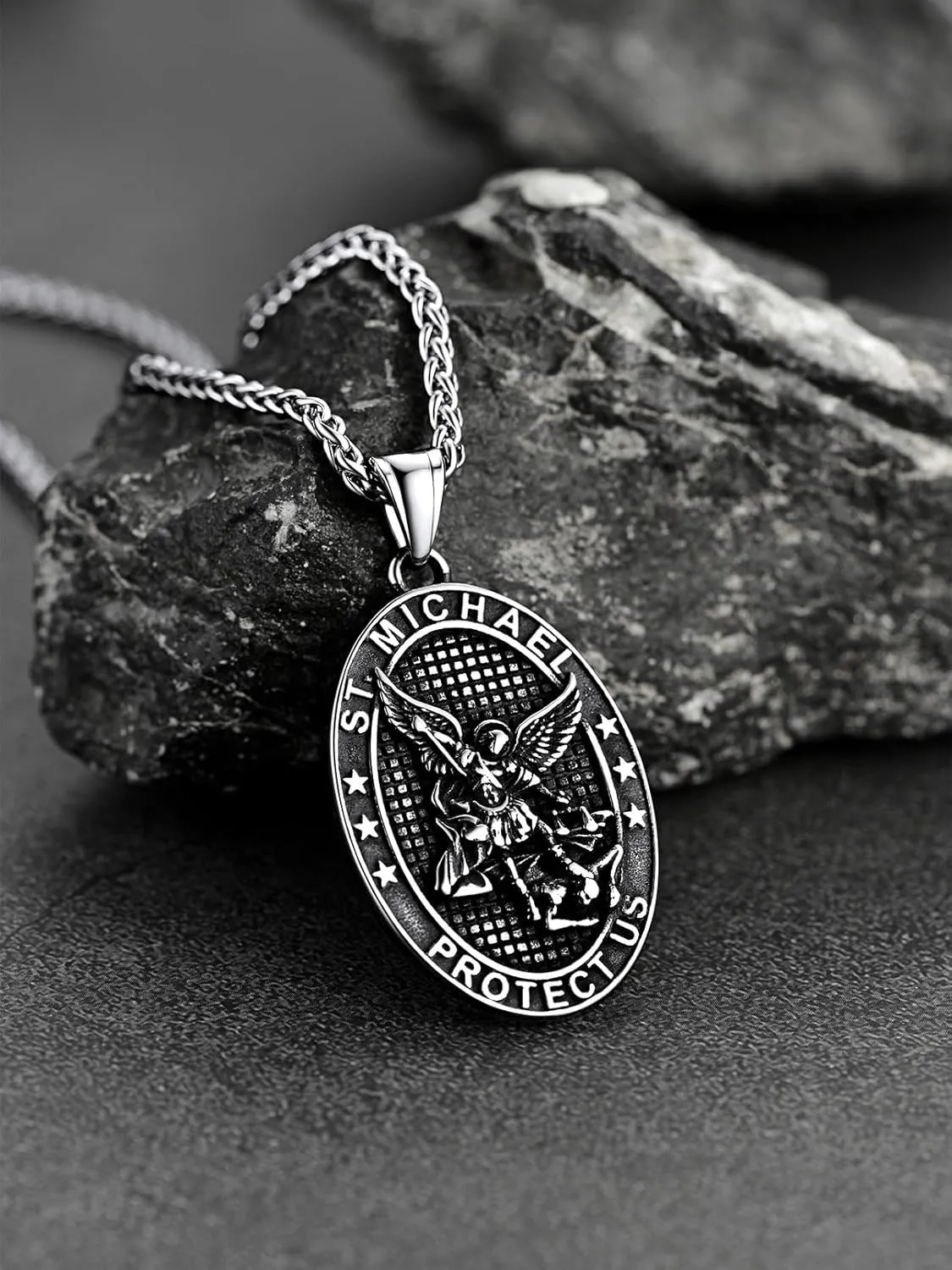 FaithHeart Saint Michael Necklace, Stainless Steel/18K Gold Plated St Michael the Archangel Pendant Amulet for Men Women with Gift Packaging
