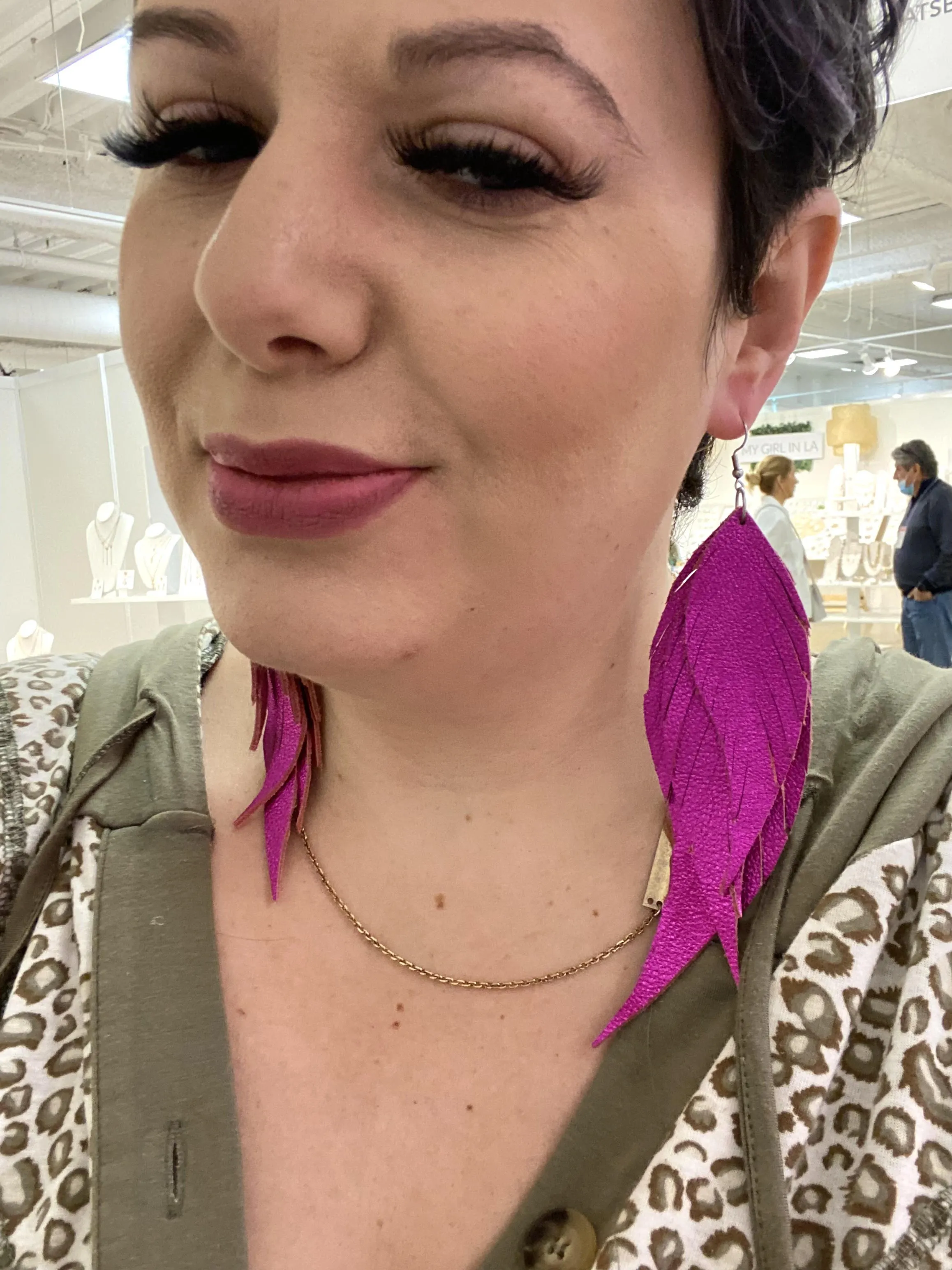 #L893 Handmade Earrings Large (Hot Pink)