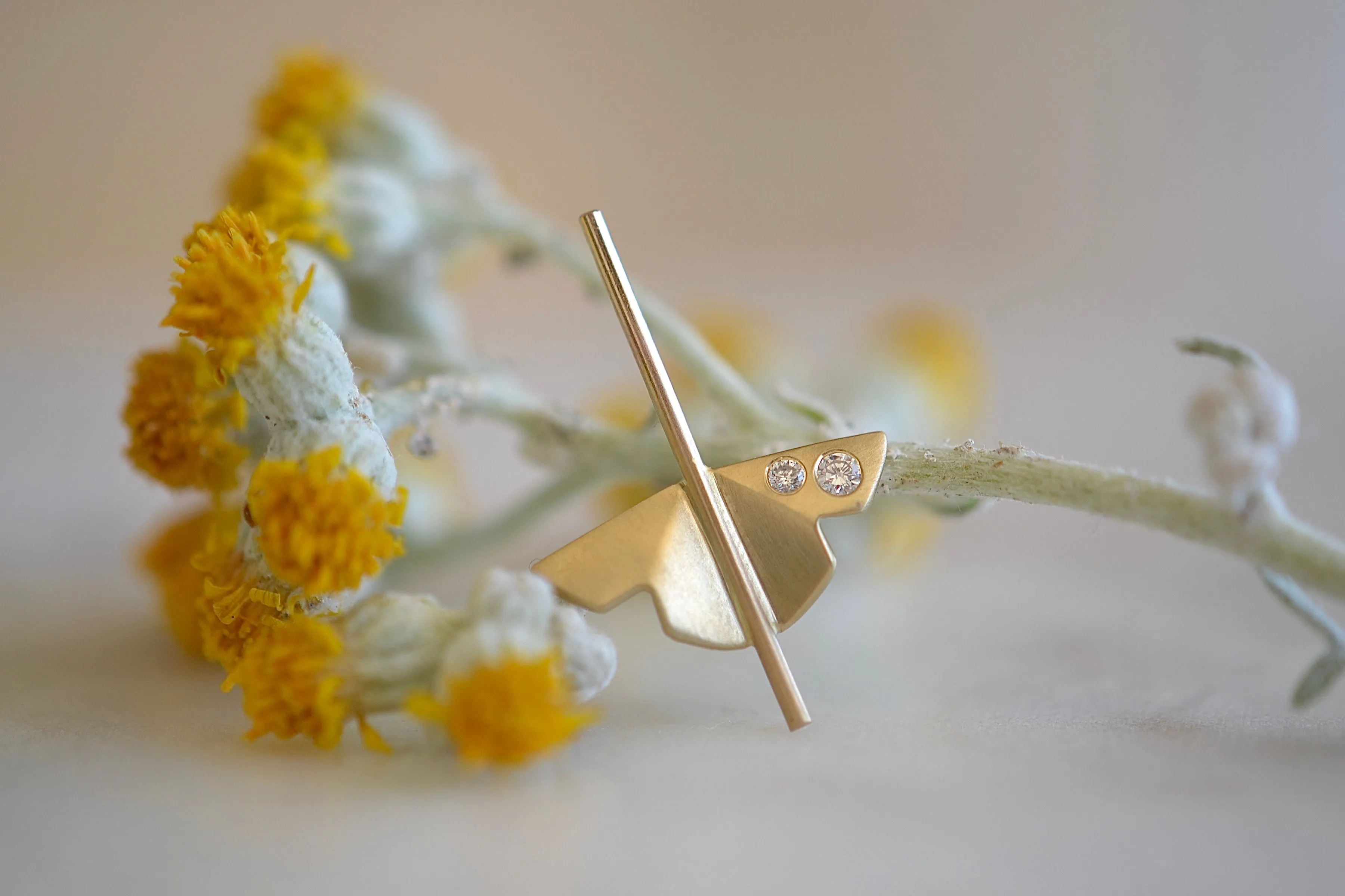Lotus Stud