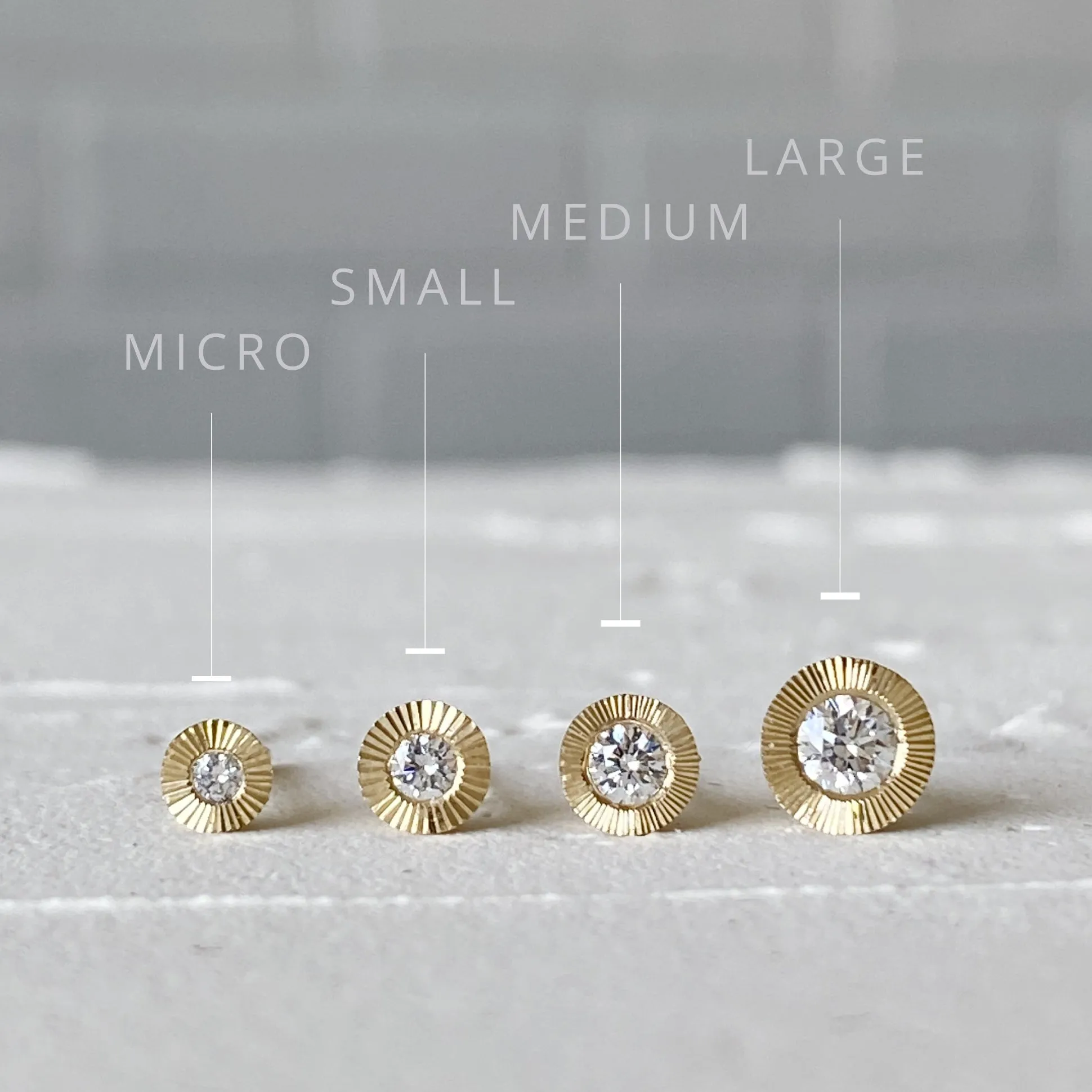 Medium Aurora Diamond Stud Earring in Yellow Gold