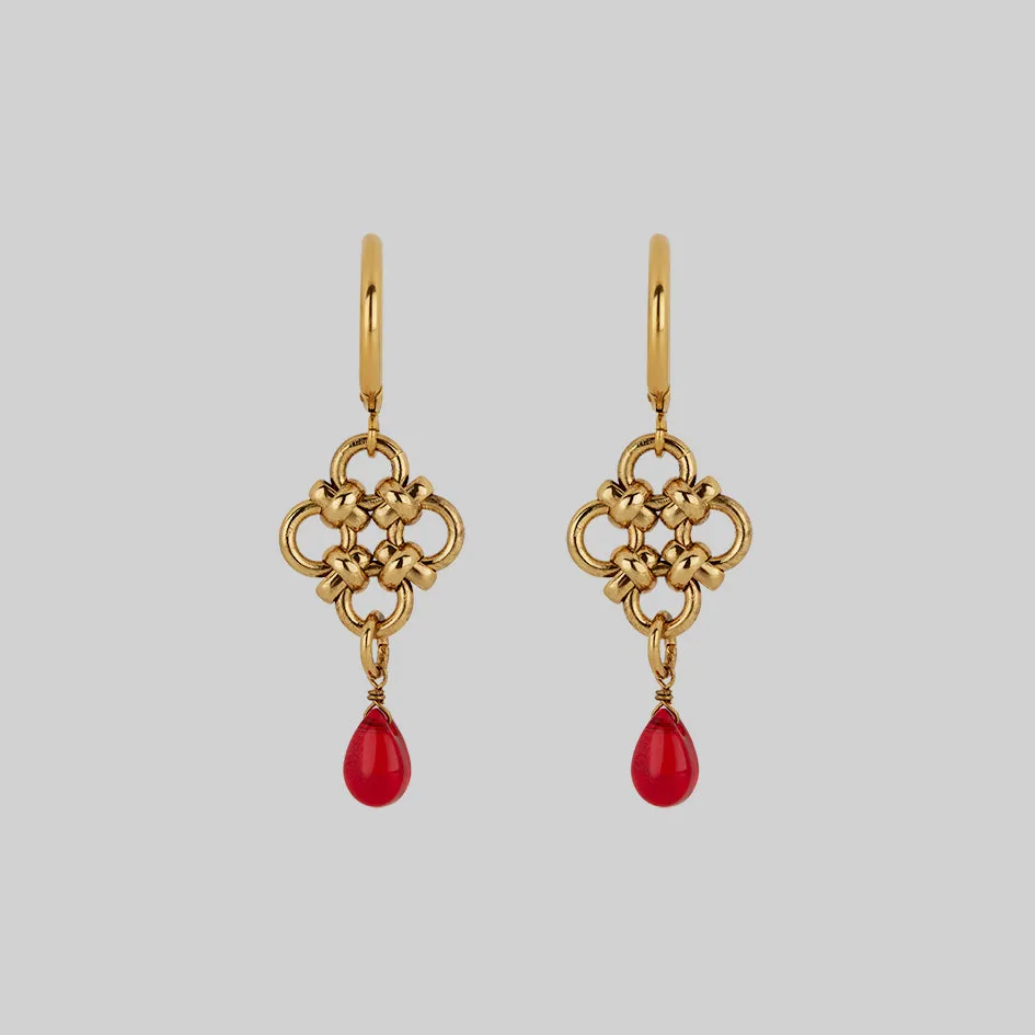 RUBIOUS. Chainmail & Red Glass Hoop Earrings - Gold