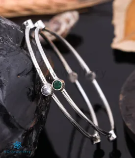 The Alaya Silver Gemstone Bangle (Green/White/Size 2.4)
