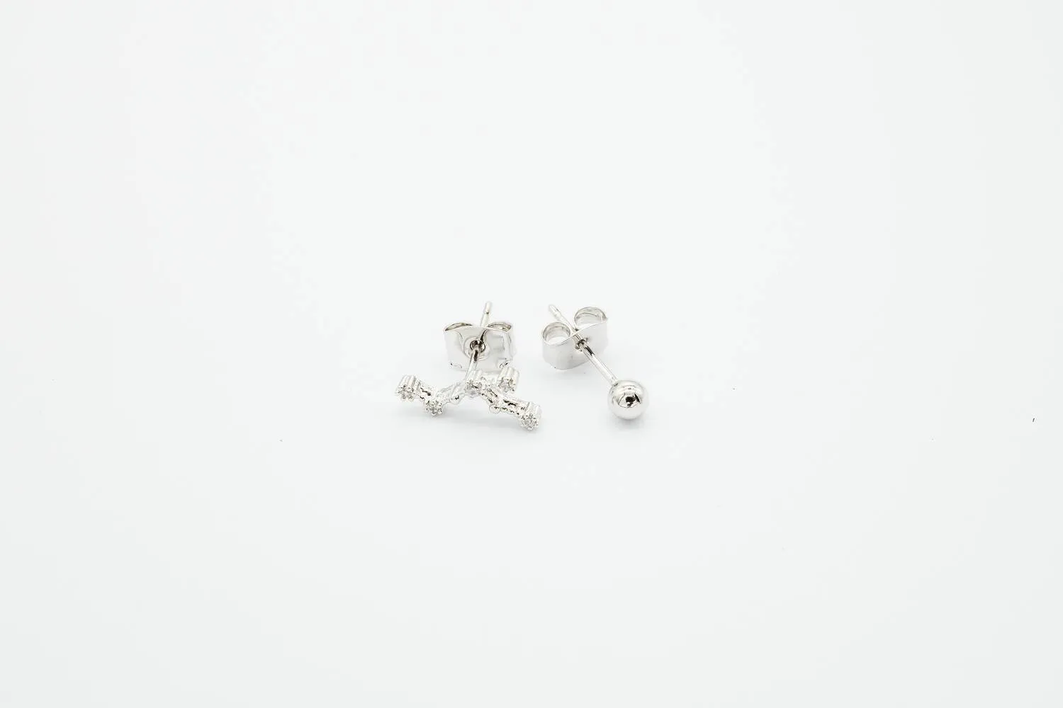 Virgo Earrings Aug 23. - Sept 22.